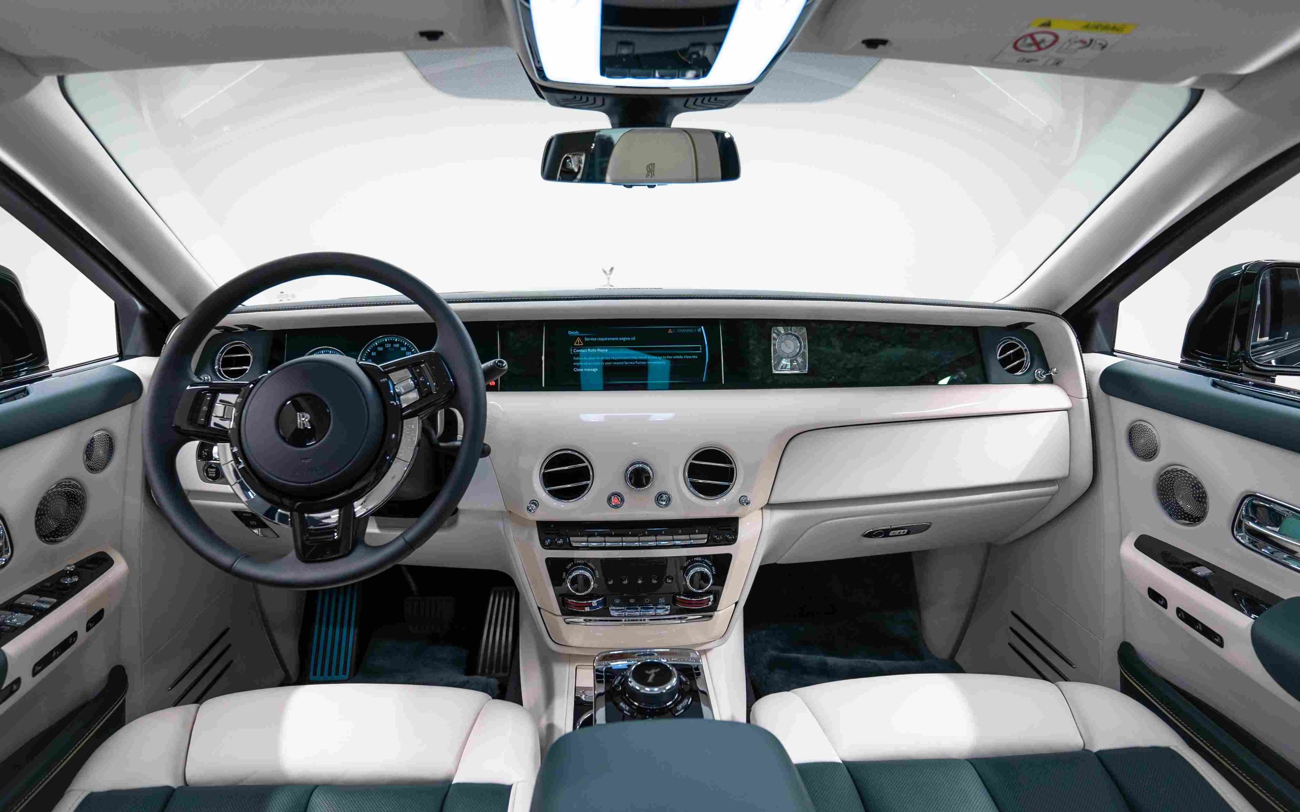 Rolls-Royce Phantom dashboard and steering wheel