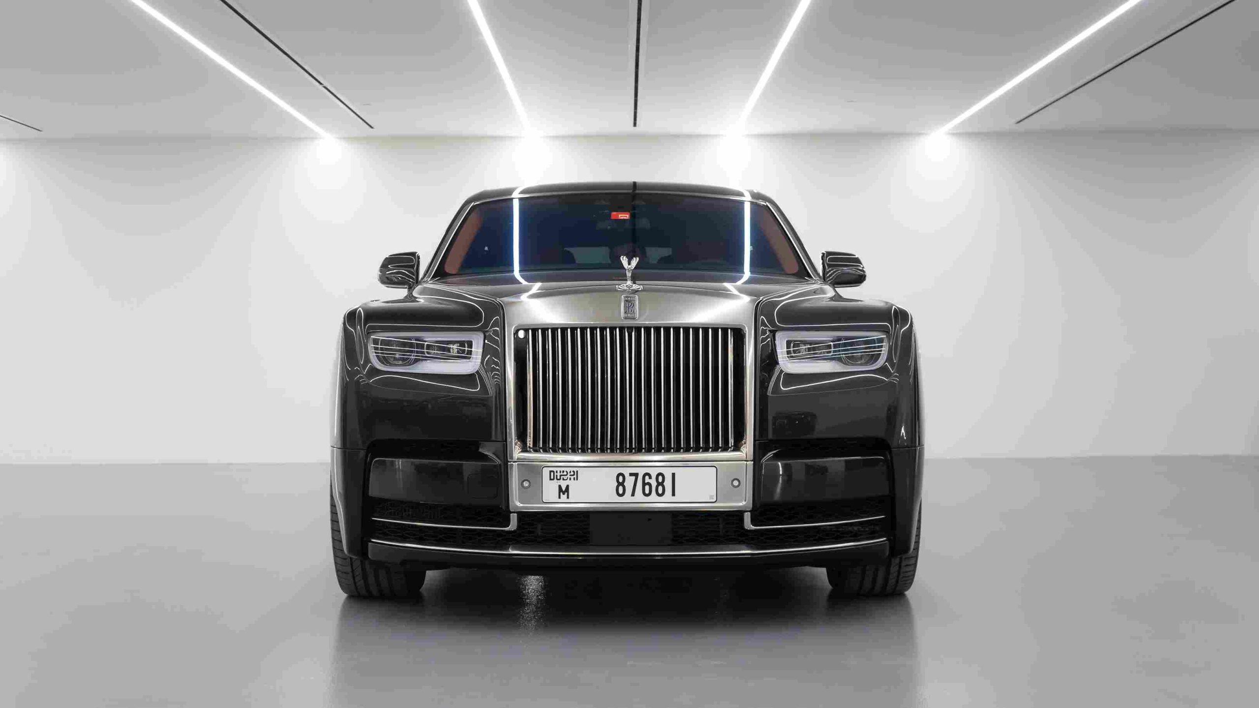 Rent Rolls-Royce Phantom EWB in Dubai
