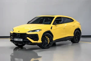 lamborghini urus se rent in dubai front view