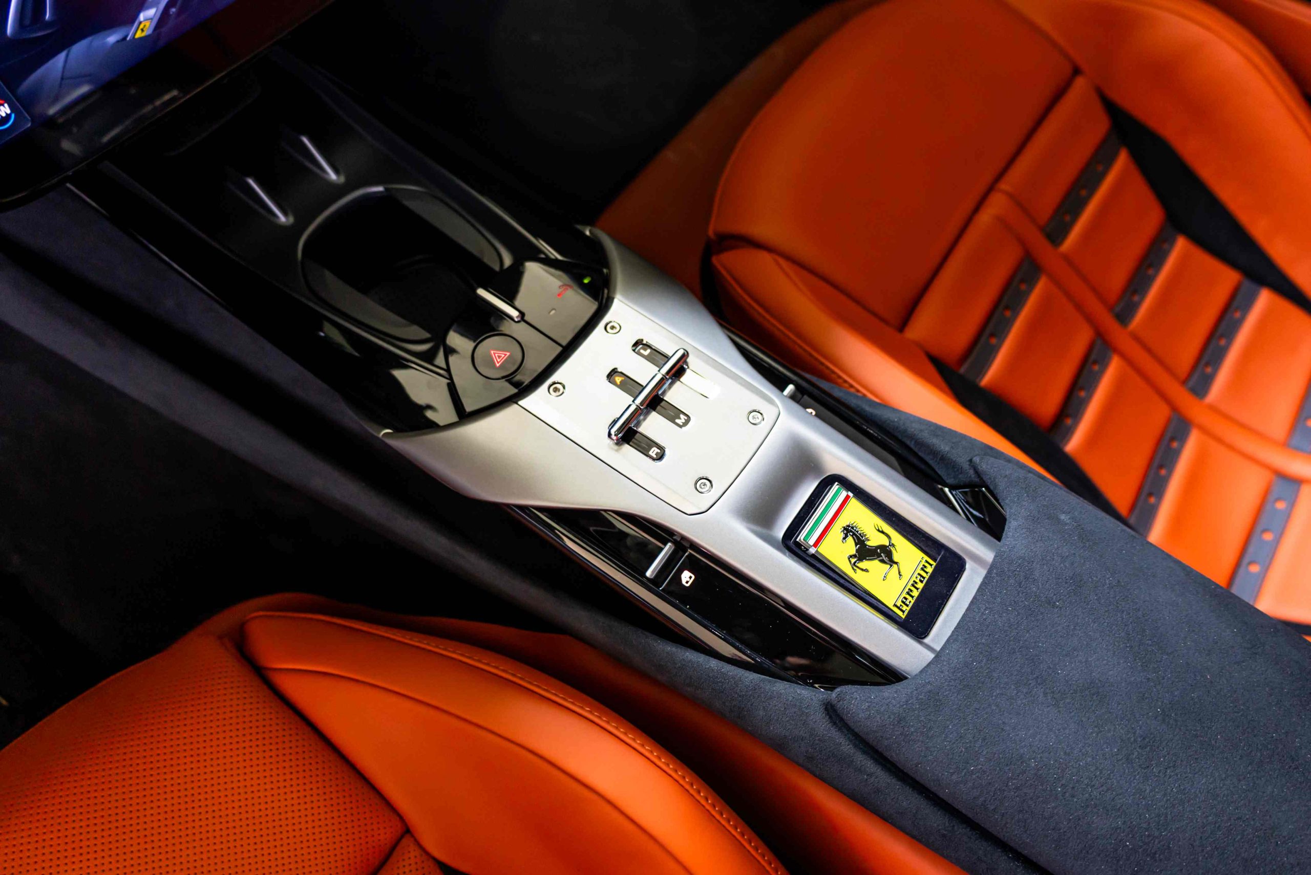 Ferrari 12Cilindri center console