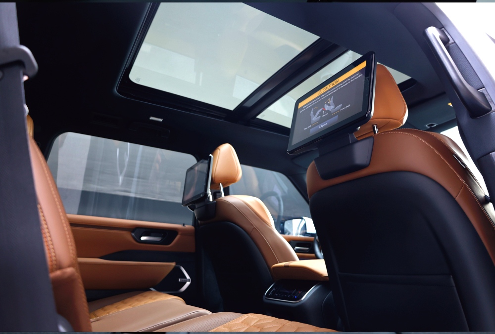 2025 Nissan Patrol LE Platinum interior view