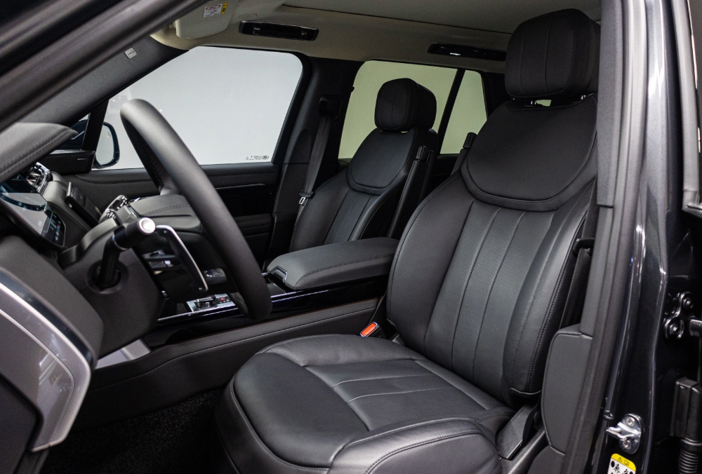 2023 Land Rover Range Rover HSE front seat view