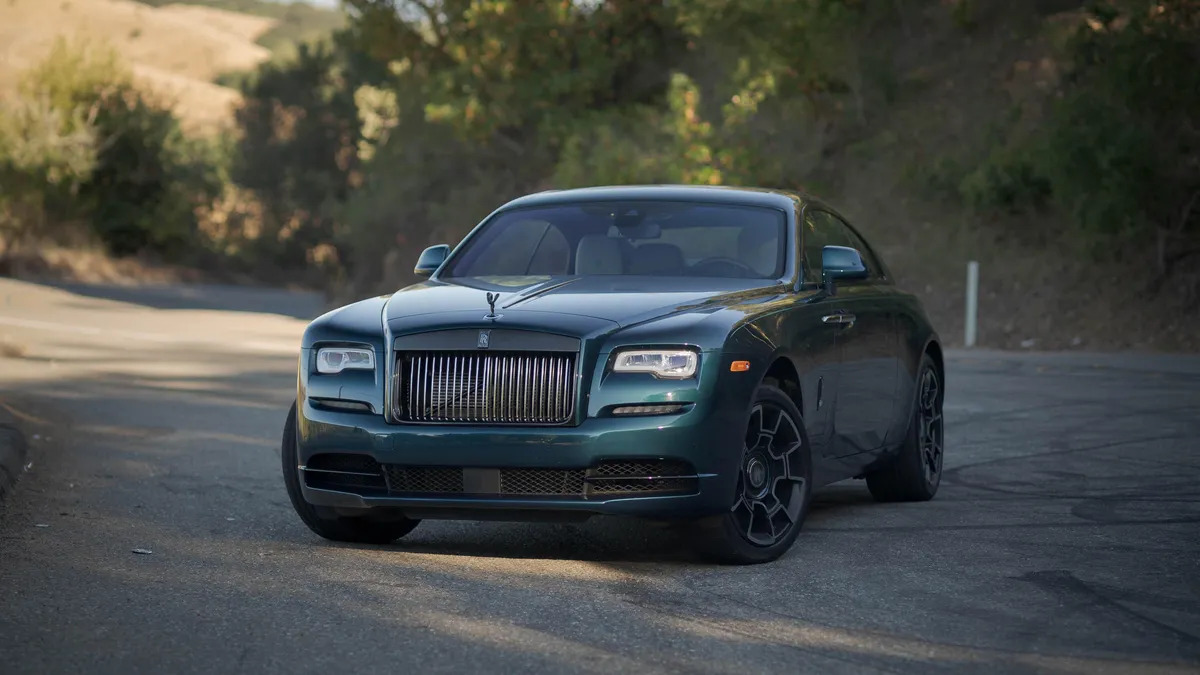 rolls-royce-wraith-rental-dubai