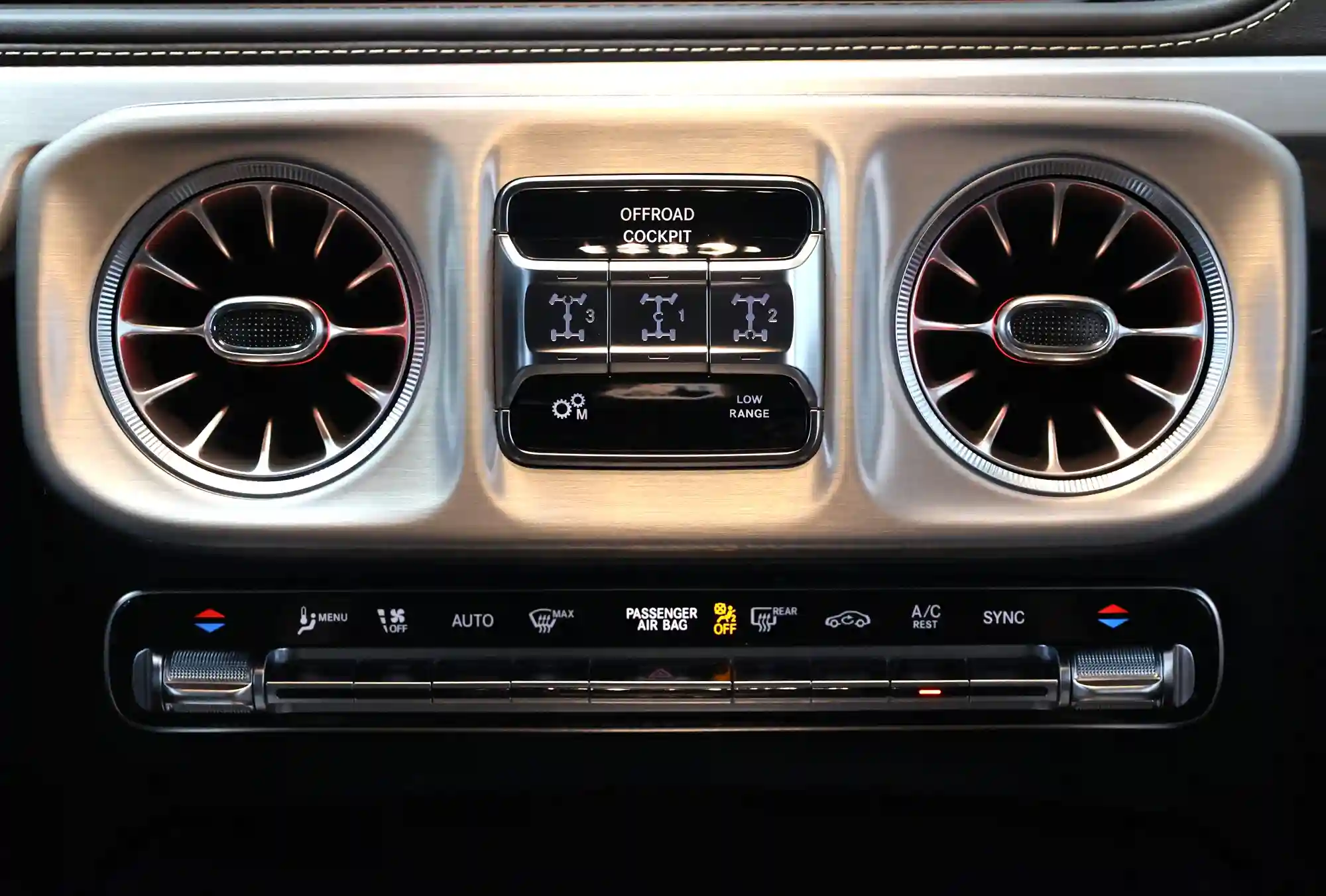 mercedes-g63-ac-vent