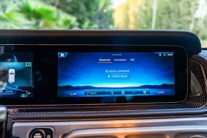 mercedes-g63-display