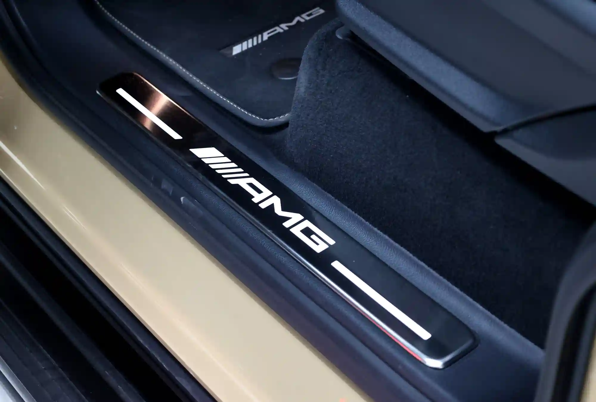 mercedes-g63-floor-mat