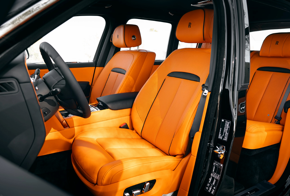 Rolls Royce Cullinan front seat view