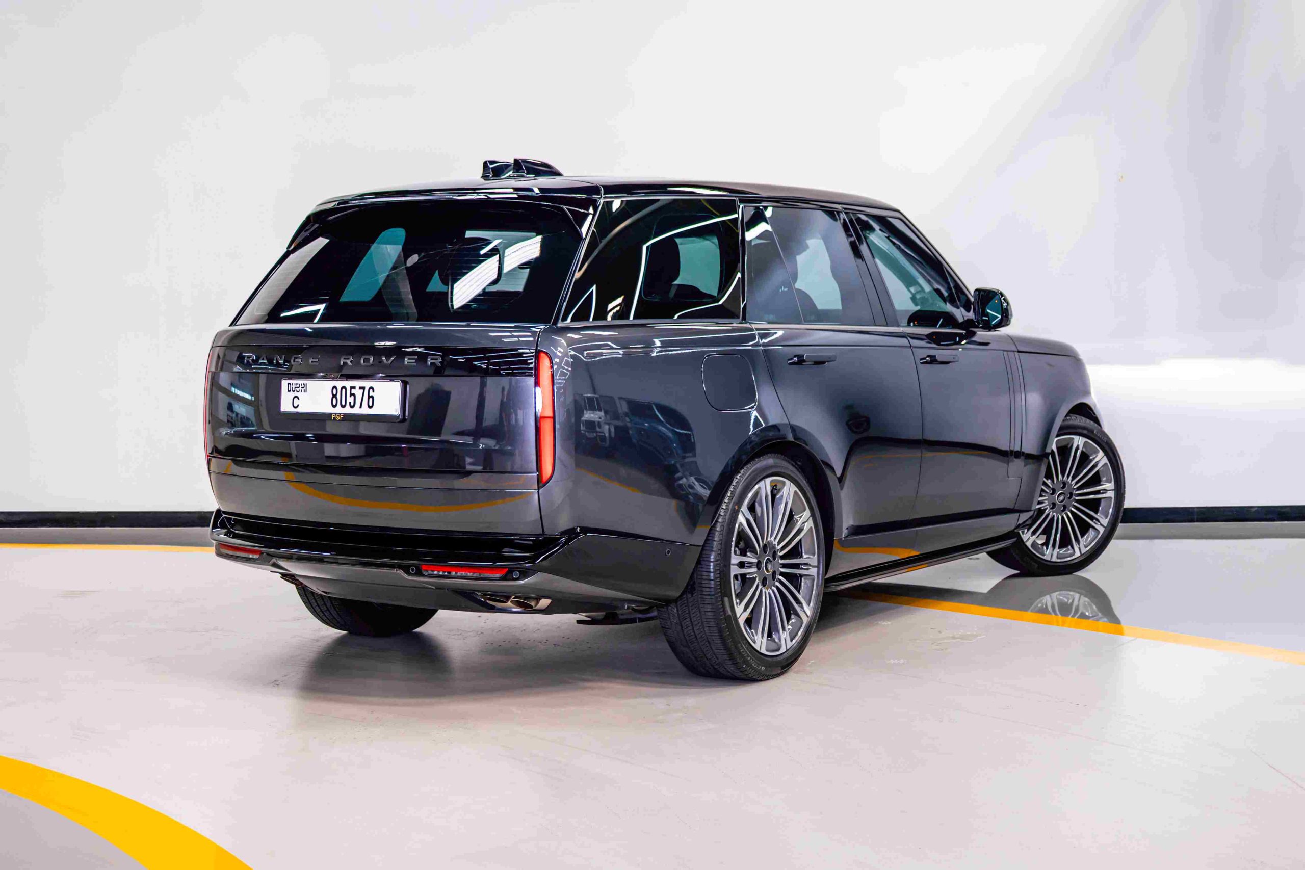Grey Land Rover Range Rover HSE rear angle view