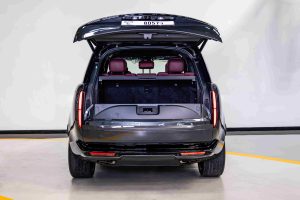 Grey Land Rover Range Rover HSE tail light view
