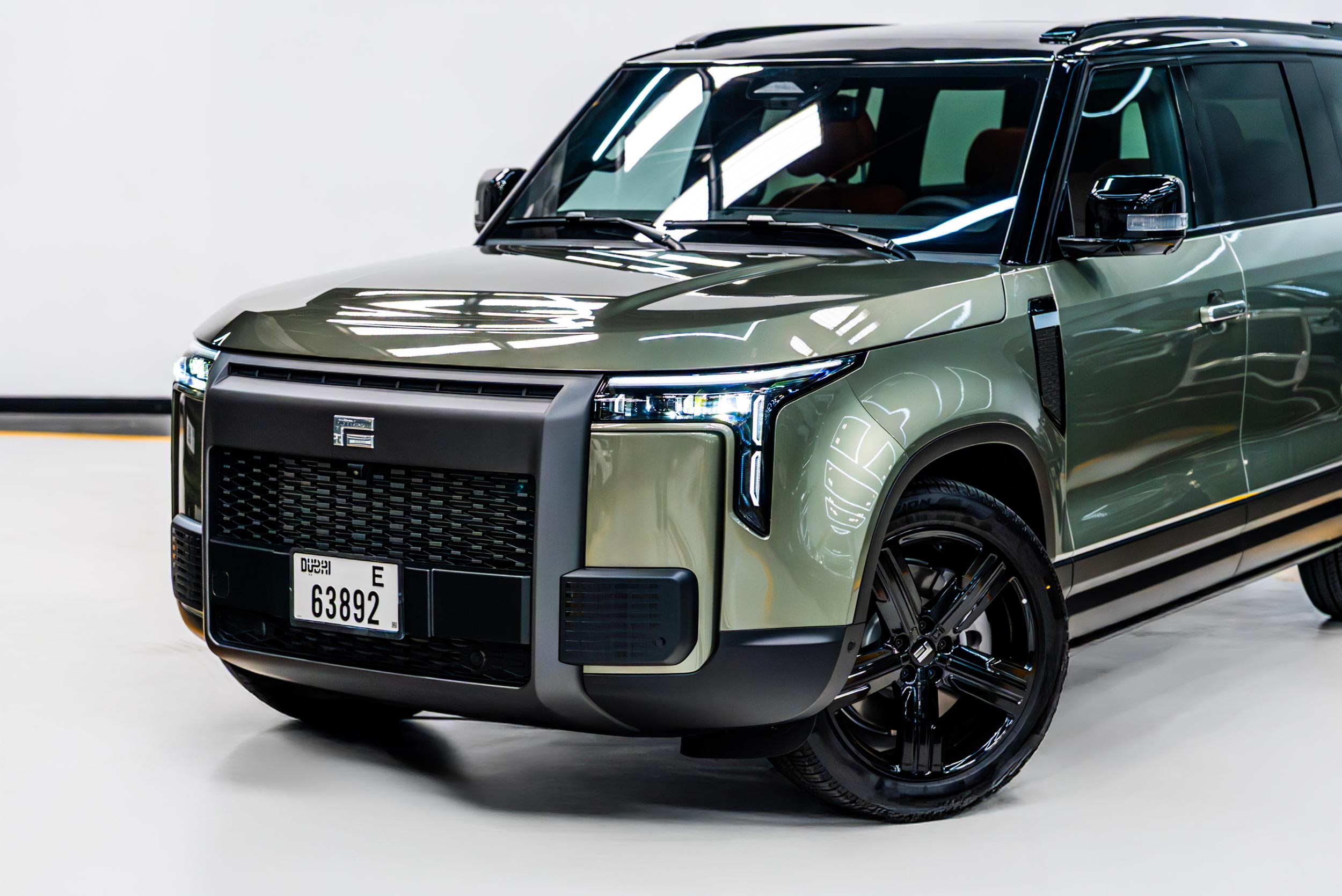 rox-01-2025-green-three-quarter-front.jpg