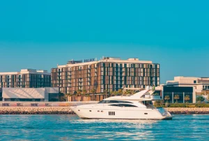 Amotea-Princess-72-FT-Exterior 1