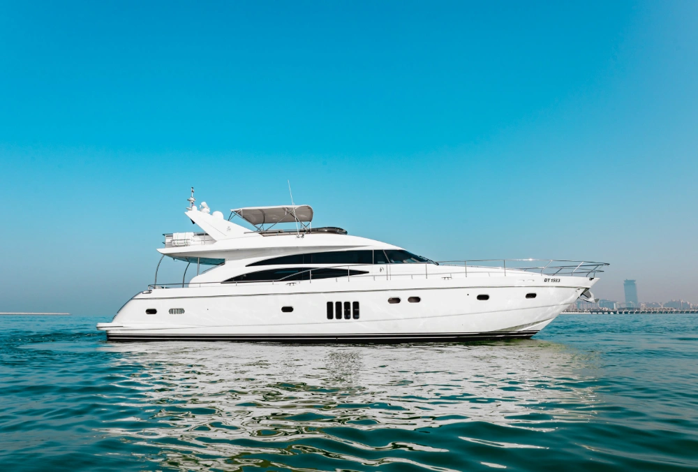 Amotea-Princess-72-FT-Exterior 2