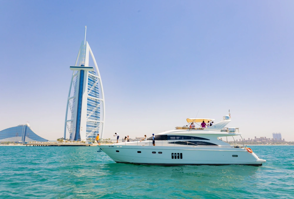 Amotea-Princess-72-FT-Exterior 5