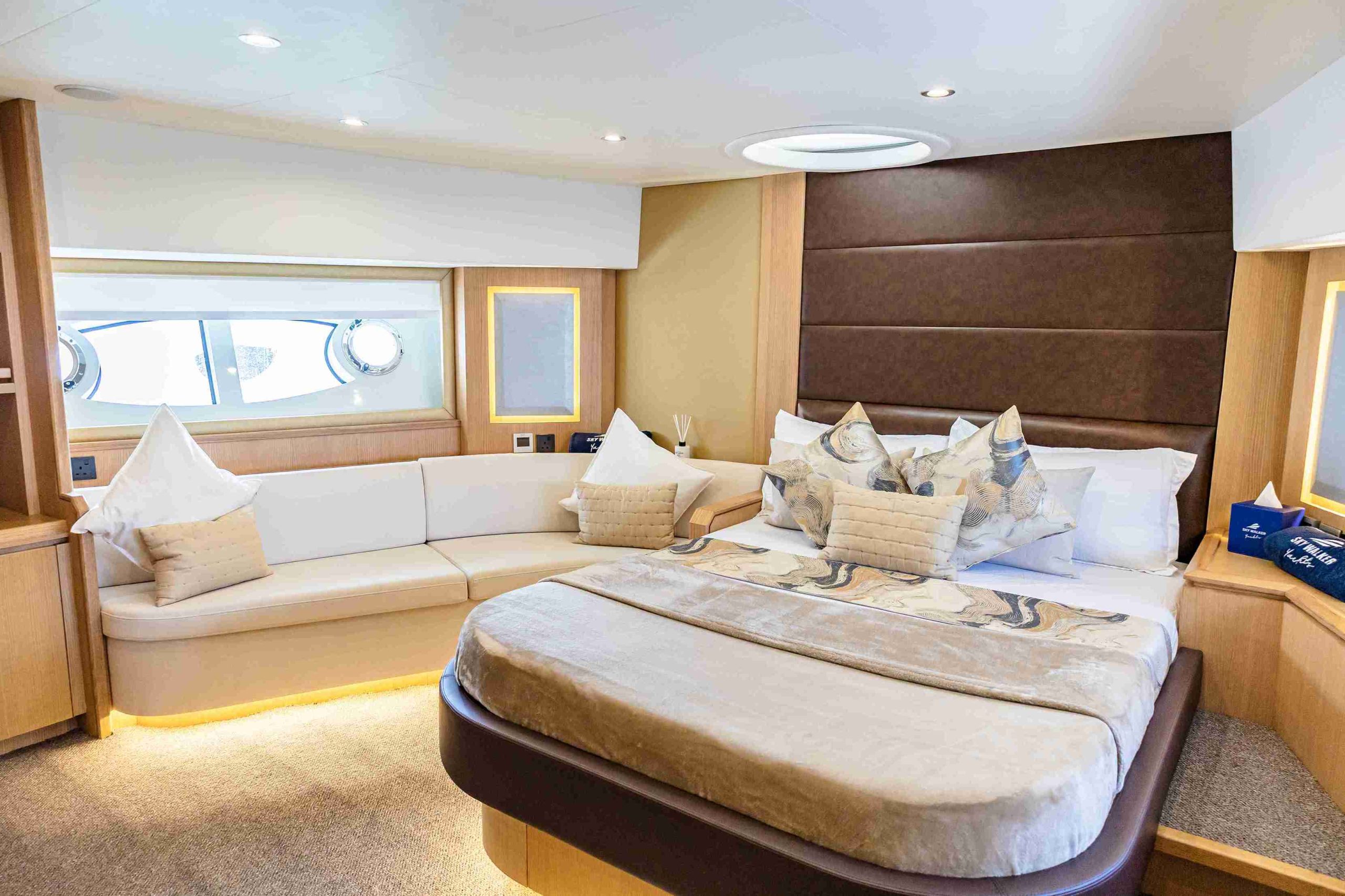 astra-sky-walker-76ft-master-bedroom-suite