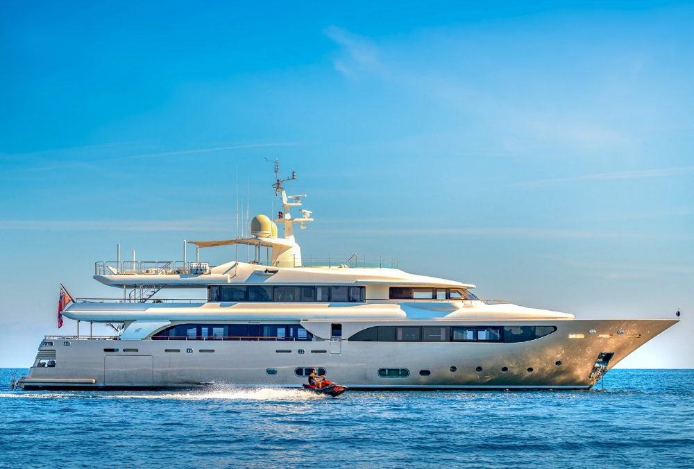 crn-behike-a2-150ft-yacht-side-profile.jpg