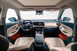 gac-gs3-emzoom-r-style-2025-blue-cabin-overview.jpg