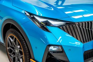 gac-gs3-emzoom-r-style-2025-blue-headlight.jpg