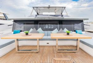 infinity-sky-walker-60ft-bow-area