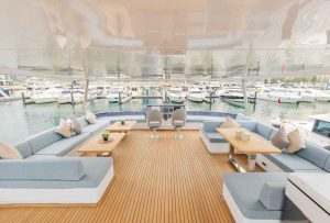 infinity-sky-walker-60ft-flybridge-1