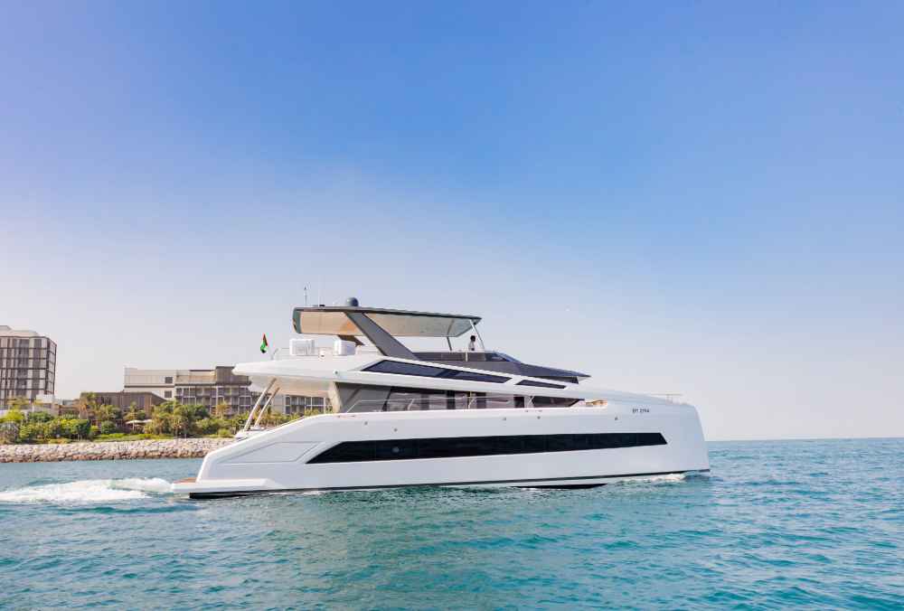 infinity-sky-walker-60ft-luxury-yacht-exterior