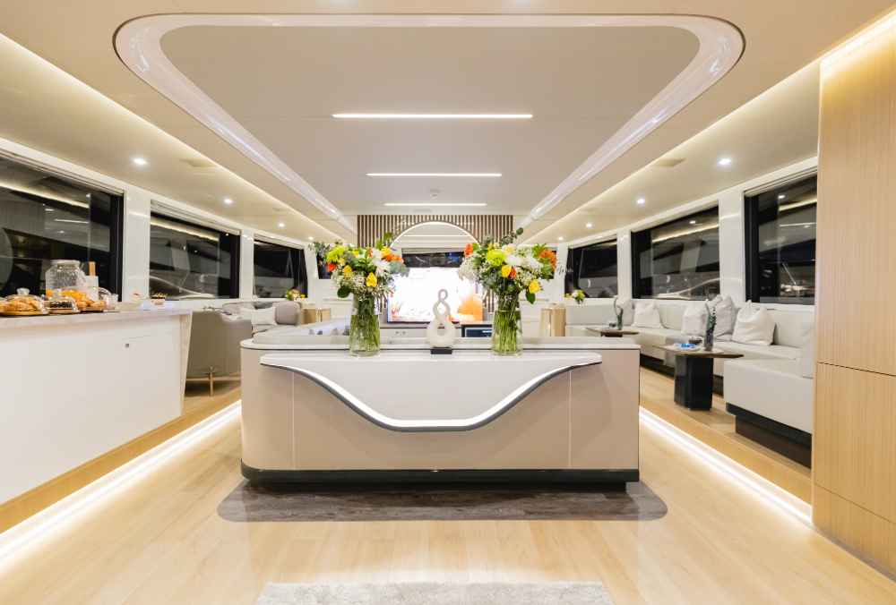 infinity-sky-walker-60ft-main-salon-luxury-design