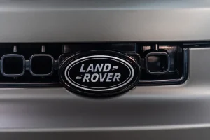land-rover-defender-octa-logo-badge-closeup 2