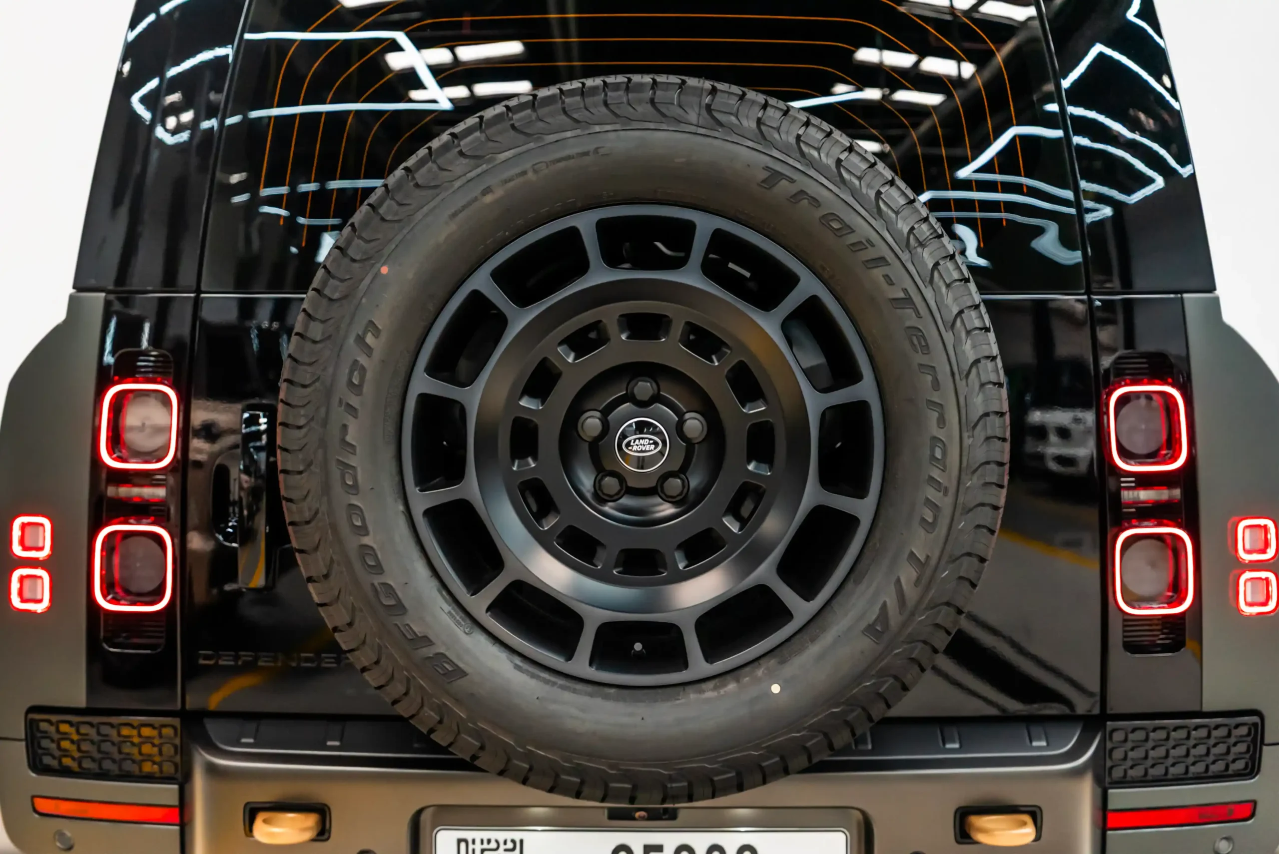 land-rover-defender-octa-rear-side-angle-shot 3