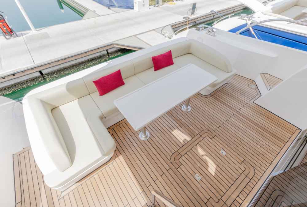taka-sky-walker-62ft-bow-sundeck-relaxation