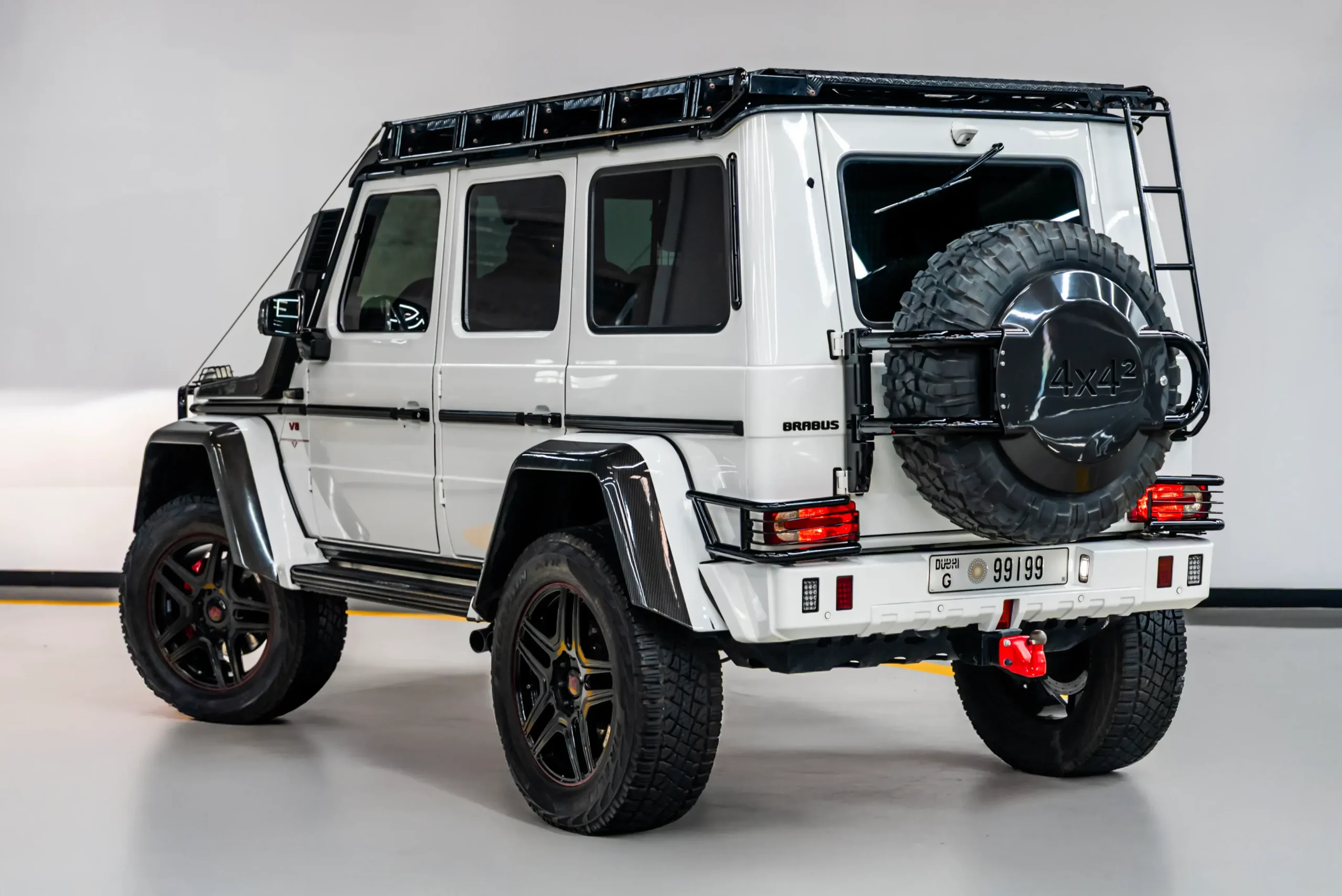 Mercedes-Benz-Brabus-back