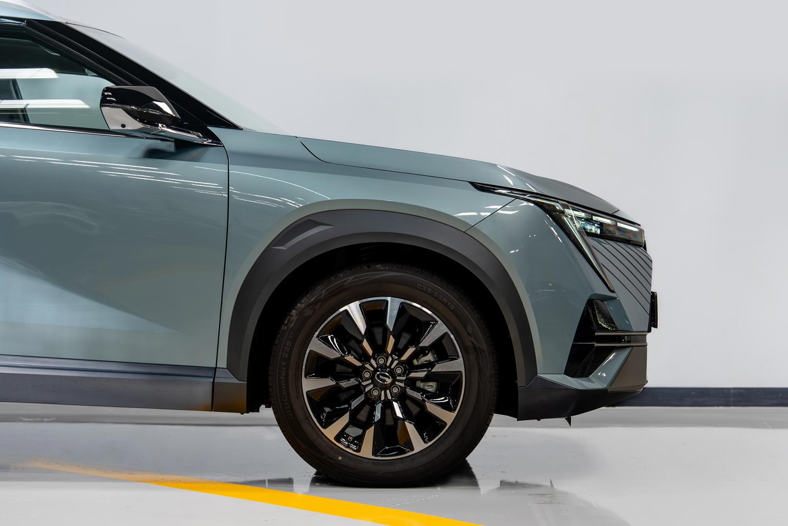 gac-emkoo-2025-green-alloy-wheels.jpg