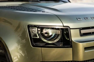 landrover-defender-head-light