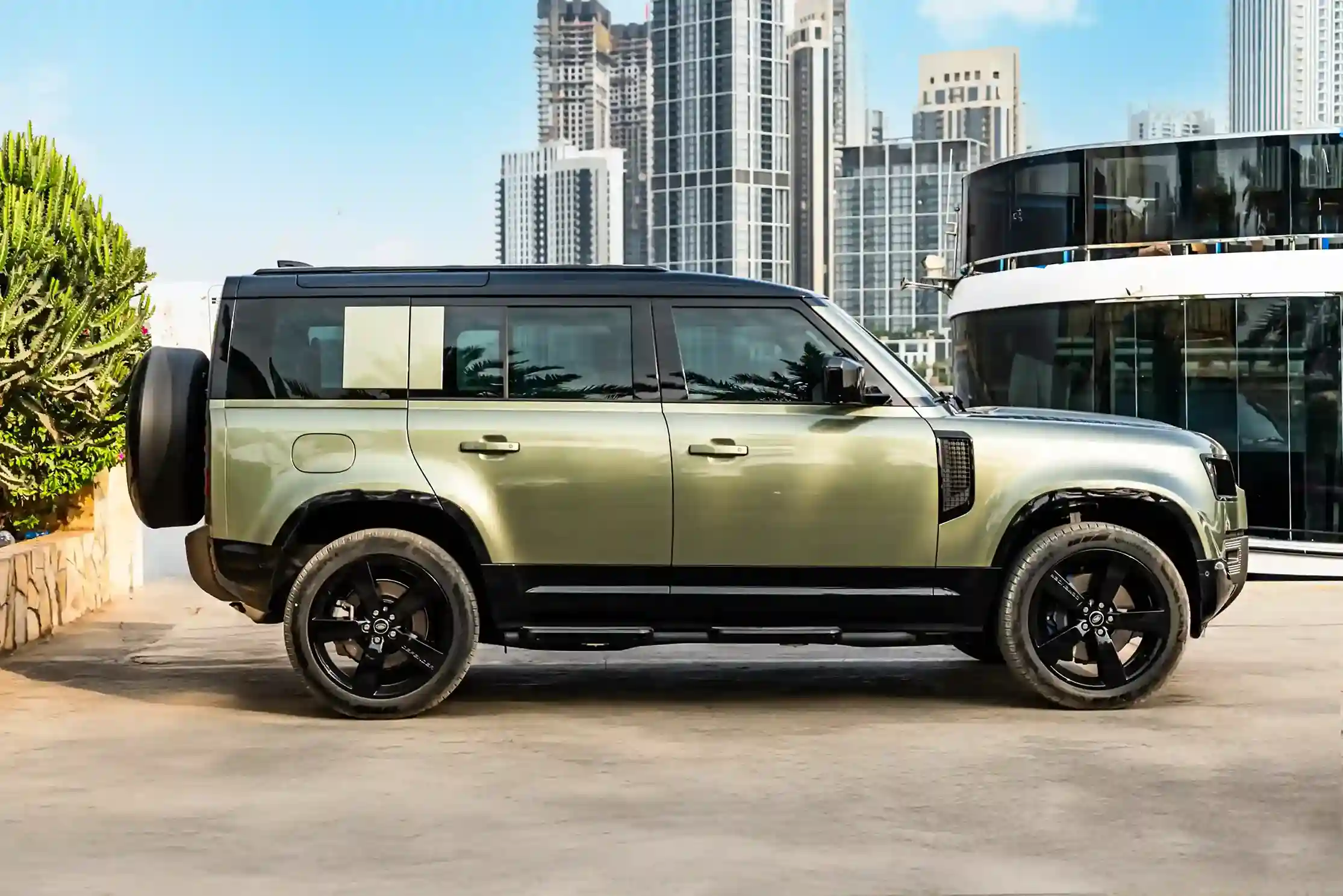 landrover-defender-side-view