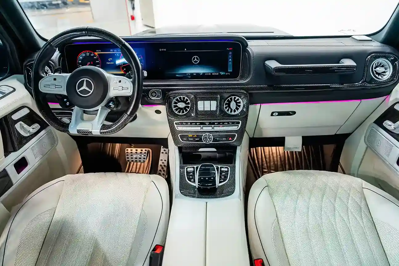 Mercedes-Brabus-blue-front-seat