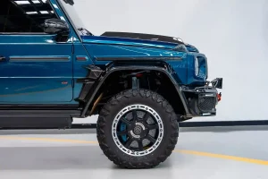 Mercedes-Brabus-blue-front-tier
