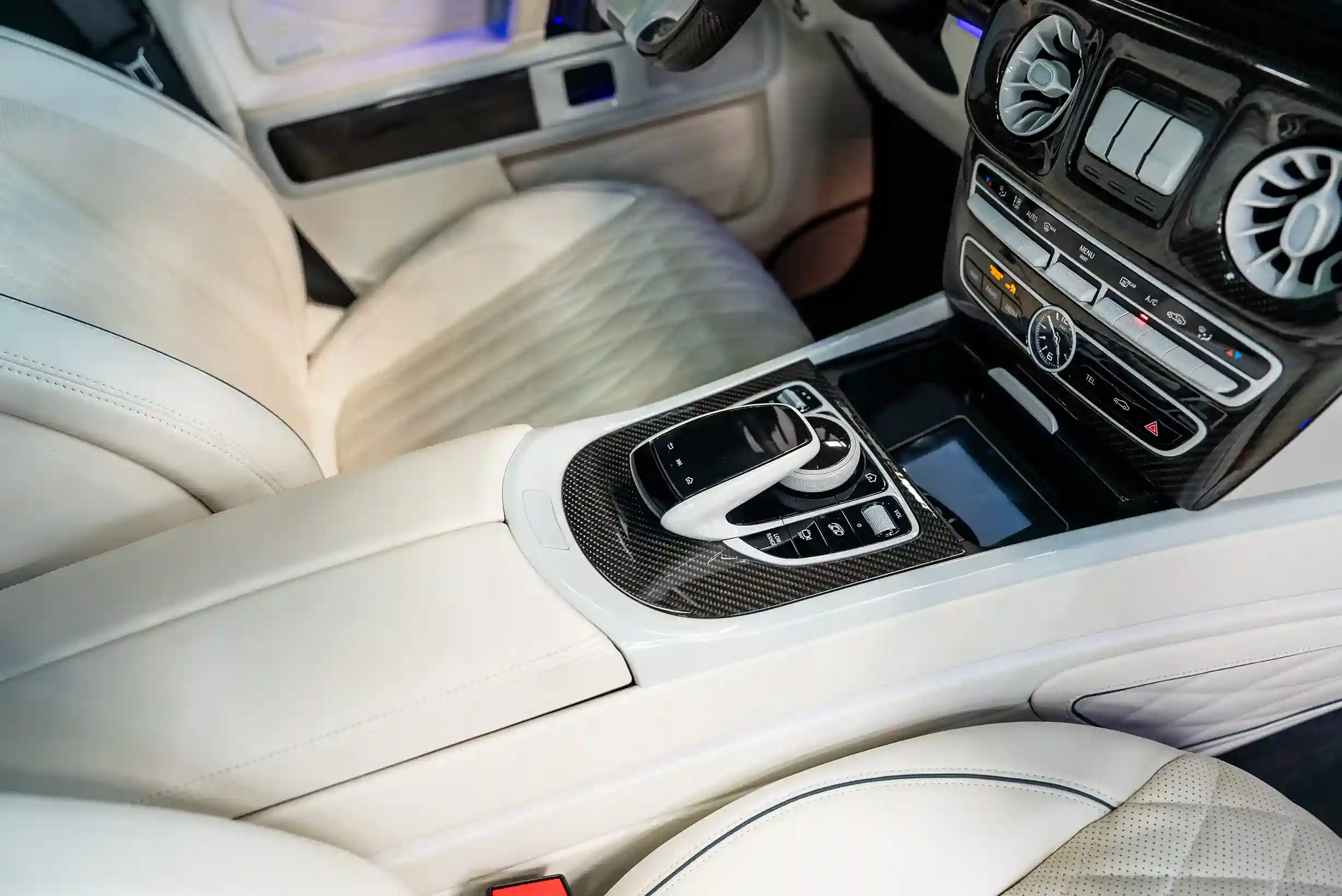 Mercedes-Brabus-blue-gear-shifter