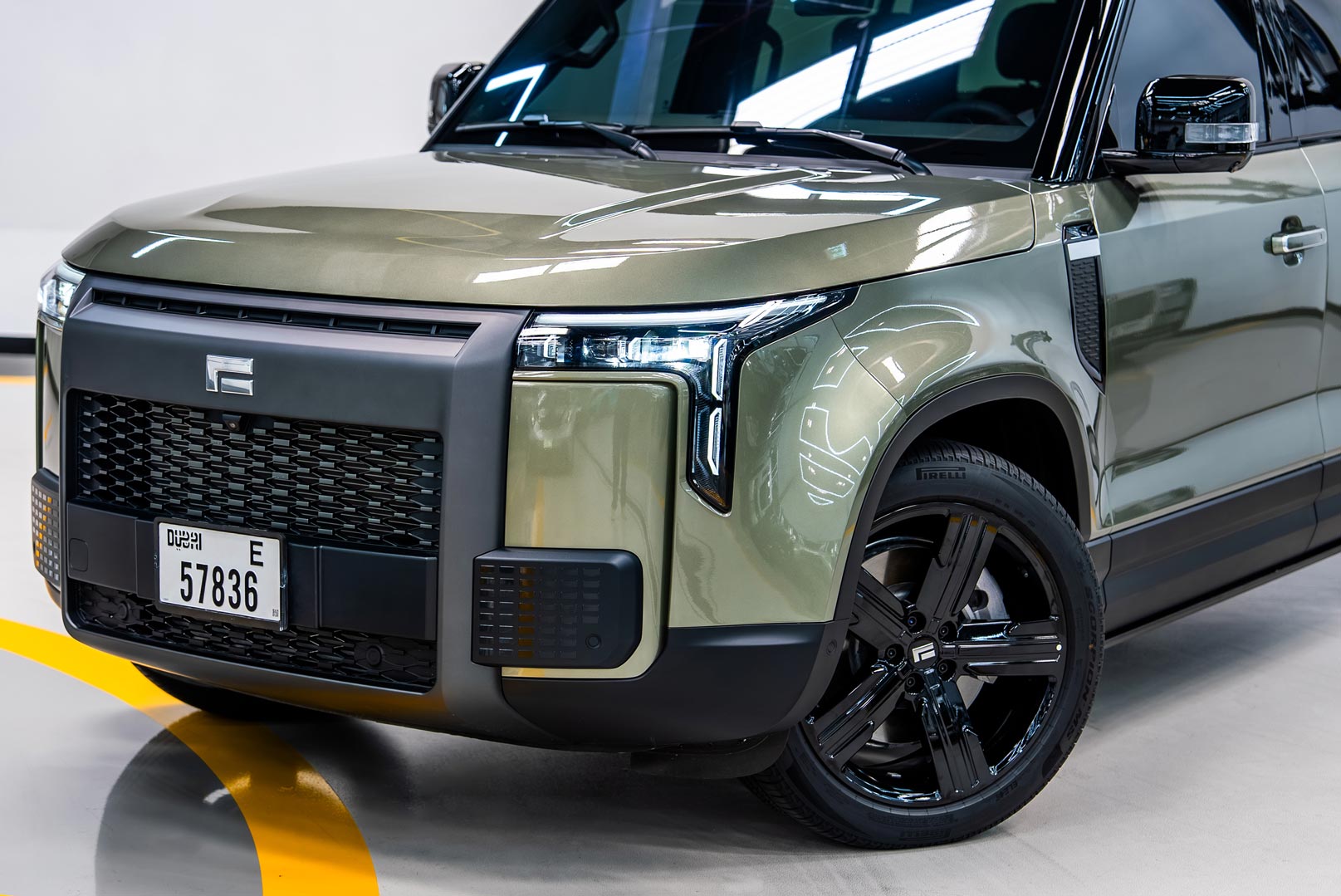 rox-01-green-three-quarter-front