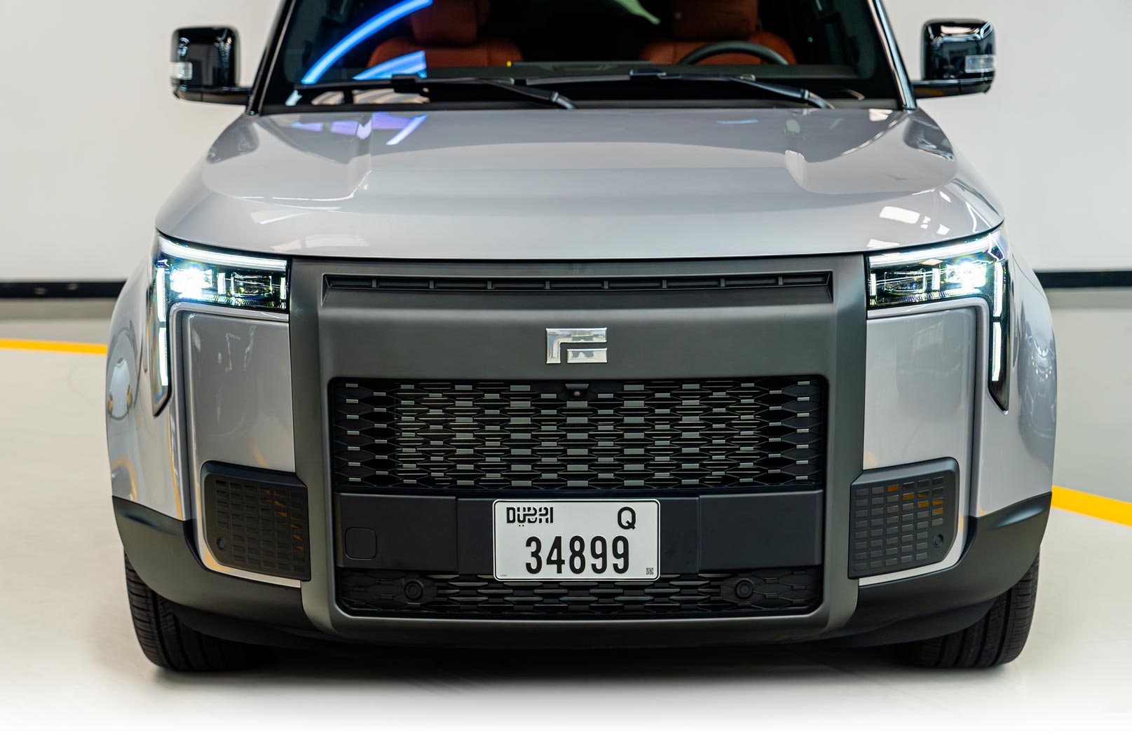 rox-01-silver-front-grille